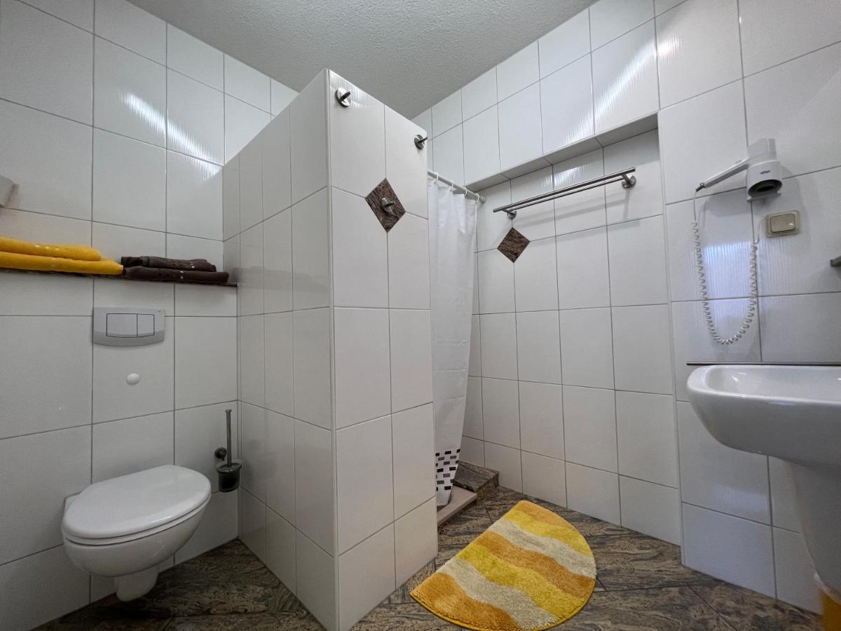 Hotel Und Pension Am Burchardikloster Χάλμπερσταντ Εξωτερικό φωτογραφία
